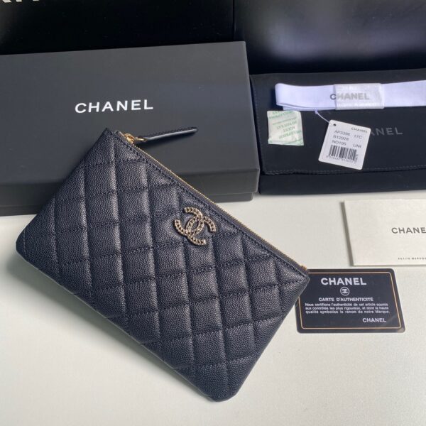 New handbag model number AP3396