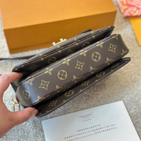 Louis Vuitton POCHETTE METIS BACKPACK  Shoulder 25cm Best Bag