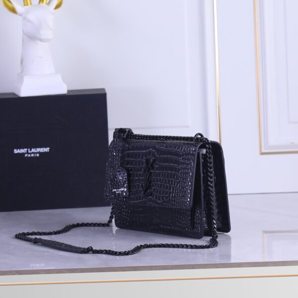 Yves Saint Laurent Latest Crocodile Pattern Sunset Bag Top Imported Original Leather Crocodile Pattern Model: 442906 Crocodile Pattern 422906
