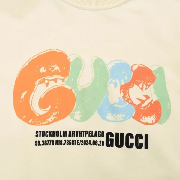 gucci Autumn and winter new chest graffiti colorful logo candy colored round neck hoodie
