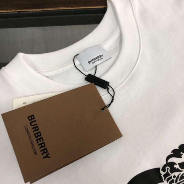 Burberry Summer new round neck short sleeved T-shirt