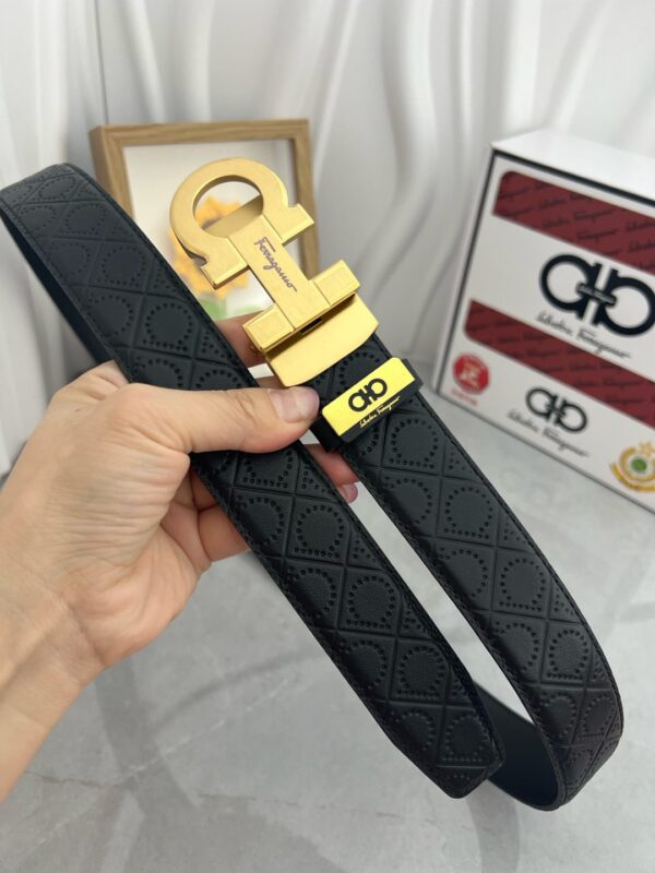 Cowhide Belt 100% Head Layer Cowhide Belt 24K Pure Steel Buckle Width 3.5CM Size: 105-125