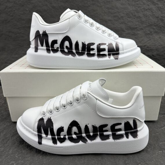 Italian luxury brand low cut fashion thick soled casual sports white shoes