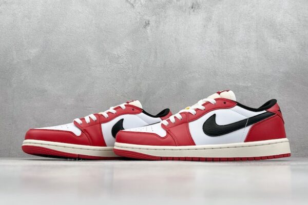 Nike AJ1 white red black hook low cut cultural and leisure sports board shoes