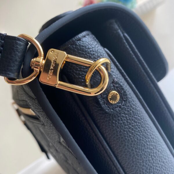 Louis Vuitton POCHETTE METIS BACKPACK  Shoulder 25cm Best Bag