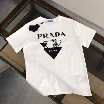 PRADA T-shirt New Traveler Element Triangle Pattern