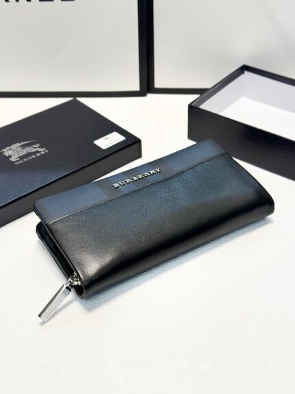 Burberry New men's handbag wallet