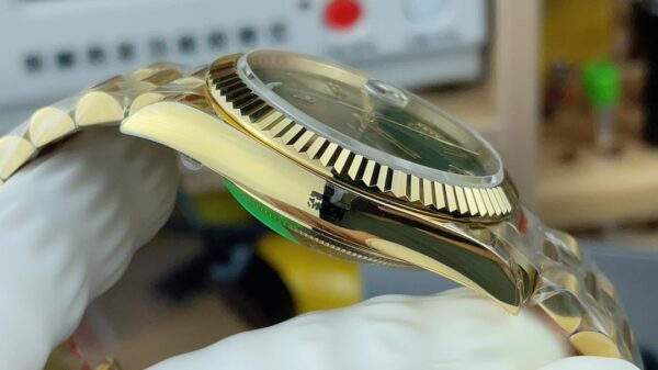 Rolex watch Swiss movement sapphire fiberglass