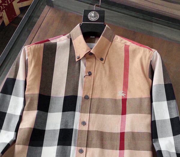 Burberry shirt long sleeved made of pure cotton fabric