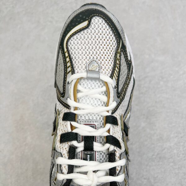 New Balance Sneakers 1906R Mesh Upper
