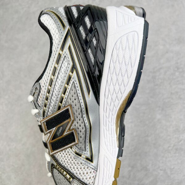 New Balance Sneakers 1906R Mesh Upper