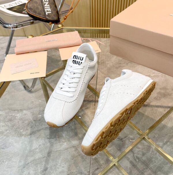 miumiu casual sports shoes fashion show new